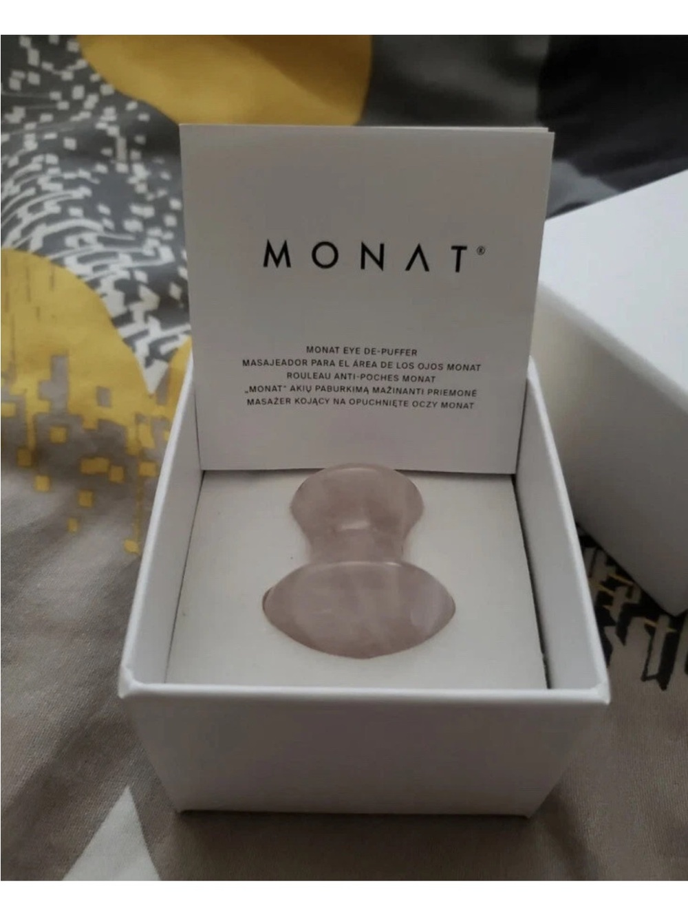 MONAT Eye De-Puffer - Pink Rose Quartz Facial Tool NIB SEALED - Picture 3 of 6
